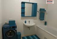 Schöne Wohnung zum Sofortbezug und mit PKW-Abstellplatz sowie schöner Küche