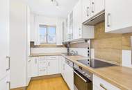 Haus Topzustand mit Klimaanlage und PV Anlage