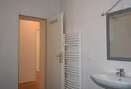 Ruhig und hofseitig! Bezugsbereite 3 Zimmer-Wohnung!