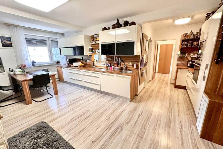 Perfekt aufgeteilte 5-Zimmer Familienwohnung oder WG!!! Zwei Einheiten zu einer vereint, leicht wieder trennbar! 2 Loggien + Ruhelage + Kamin + Auto Stellplatz inbegriffen!, Wohnung-kauf, 769.000,€, 1210 Wien 21., Floridsdorf