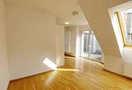 Top 2-Zimmer Stilaltbau mit Balkon + Garagenstellplatz im SERVITENVIERTEL