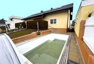 Gepflegtes großes Einfamilienhaus mit überdachtem Pool!