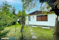 Liegenschaft mit Zukunft !Solider Bungalow zum Sanieren auf großzügigem Baugrund U-Bahn-Nähe!