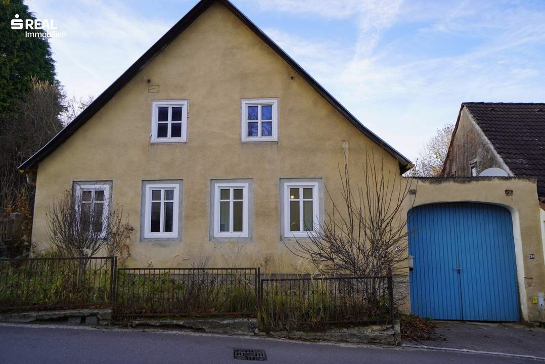 Liebevolles Landhaus mit Nebengebäude und riesigem Nutzgarten