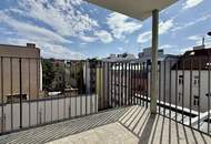 Ca. 12² Außenfläche südlich ausgerichte &amp; Innenhoflaget I Erstbezug nach Kernsanierung I U-Bahn Nähe I Luftwärmepumpe inkl. Kühlung I