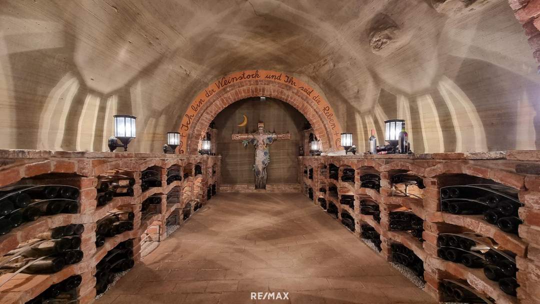Exklusiver Weinkeller mit historischem Flair in St. Pölten