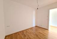 Neuwertige Zweizimmerwohnung im 1 OG mit großem Balkon in guter Lage an einer Seitengasse