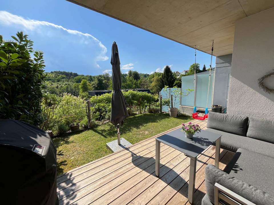 Waltendorf! Schöne, neuwertige Maisonette-Gartenwohnung