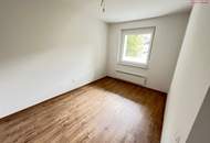Sanierte 4-Zimmer Familienwohnung mit Loggia und Parkplatz - Übernahme der Küche möglich