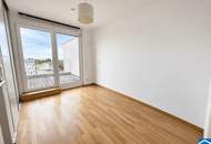 Lichtdurchflutete 2 Zimmerwohnung mit mehr als 35m² Freifläche bei U3-Kendlerstraße