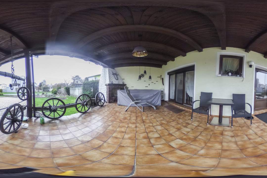 ZWEIFAMILIEN-Wohnhaus mit XXL-TRAUMGRUNDSTÜCK