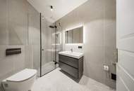 Hofseitiger Erstbezug mit großer Terrasse nächst Donaukanal und Servitenviertel!