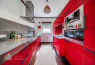 Mehr als ein Haus: stilvoll möbliertes Familiendomizil mit 42,1 m² Parkett-Wohnküche, Master-Suite & Wellness-Garten – nahe Wien