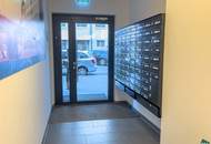 Schöne 2-Zimmer-DG-Wohnung mit Terrasse und Klimaanlage