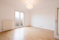 Lichtdurchflutete 3-Zimmer-Wohnung mit zwei Terrassen und Retro-Charme