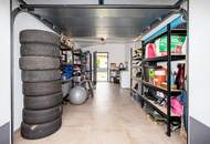 Neuwertiges Einfamilienhaus in sonniger Siedlungslage – Wohnen mit Komfort und Qualität