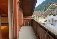 Charmante Dachgeschosswohnung: Ihr neues Zuhause vor den Toren Salzburgs / Piding DE