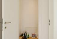 Sehr ruhige 3-Zimmer DG Wohnung, direkt an der Neubaugasse!