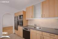 1220 Wien Renovierte, ruhige und helle Wohnung mit verglaster Loggia, schönem Ausblick und U1-Anbindung
