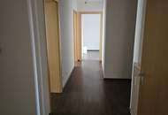 Unbefristete 2-Zimmer-Wohnung mit Balkon!