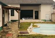 Vielseitiges Einfamilienhaus mit Pool in Zwölfaxing!