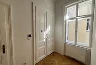 Schöne 4,5 Zimmer Altbau-Villenetage mit Wintergarten, Gartennutzung und kleinem KFZ-Stellplatz