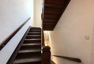 Wunderschöne 2-Zimmer Altbauwohnung mit Flair - UNBEFRISTET // Beautiful 2-Room Apt. in Century Building with flair - UNLI. RENT //