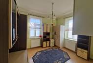 SANIERUNGSBEDÜRFTIGES, CHARMANTES LANDHAUS MIT TRAUMHAFTEM GARTEN IN ALLERBESTER, RUHIGER WOHN-, RUHE- UND ZENTRUMSLAGE VON MAISSAU