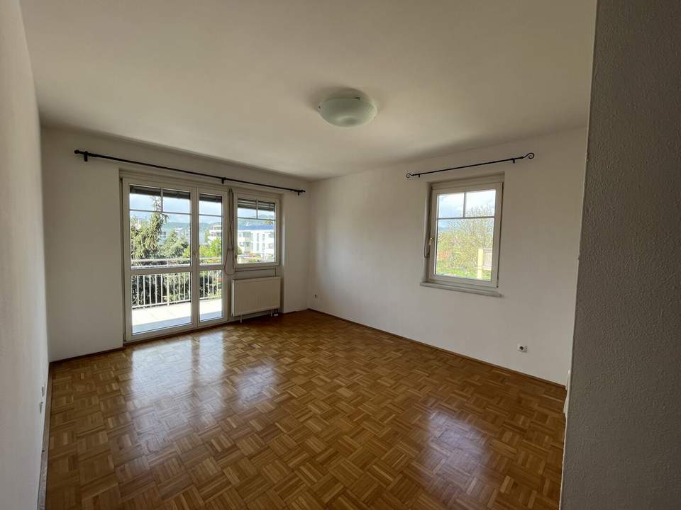 Gemütliche 2-Zimmer-Dachgeschoßwohnung mit Balkon in Graz Puntigam!