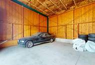 Lager mit großem Einfahrtstor