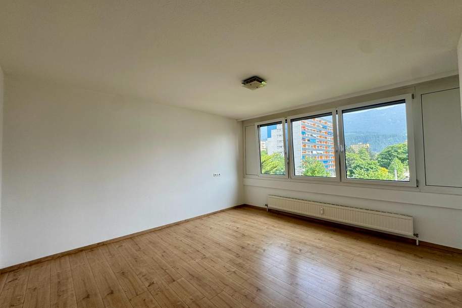 Sonnige Dachgeschoss-Garconniere mit Wohlfühlfaktor – saniert &amp; gut gelegen, Wohnung-kauf, 170.000,€, 6020 Innsbruck-Stadt
