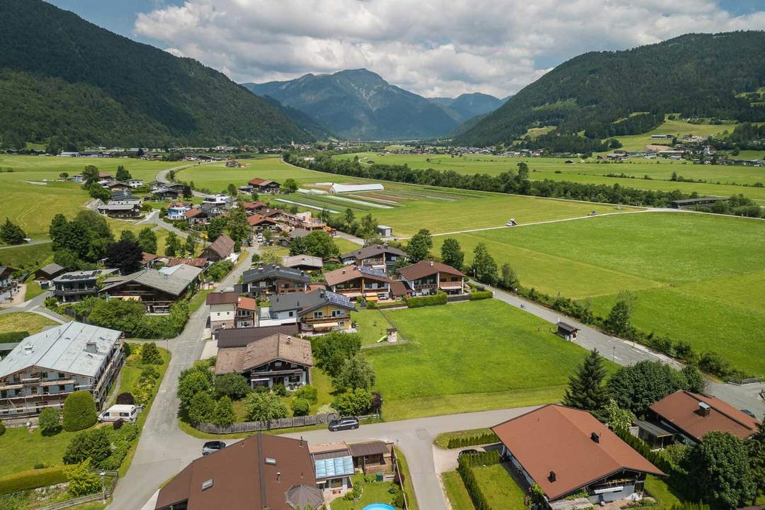 Großes Baugrundstück sucht zwei neue Eigentümer – jetzt zugreifen!