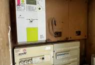 Haus in Grünruhelage mit offener Terrasse, Balkon und Garage