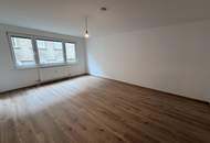 Warmmiete! Renovierte 1-Zimmer Wohnung - Perfekt für Studenten!