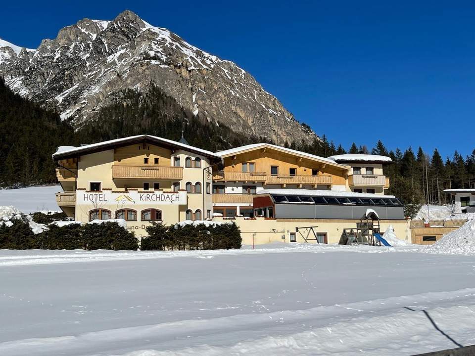 Gschnitztal: Sehr gepflegtes und charmantes 3* Hotel mit Hallenbad und Sauna zu verkaufen