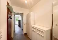 Gepflegte 2-Zimmer-Wohnung mit Balkon und Tiefgaragenstellplatz - WG geeignet!