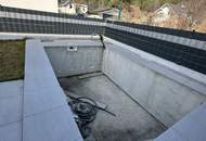 Exklusive Doppelhaushälfte mit Pool