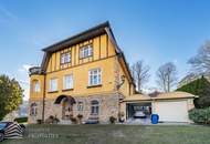 Historische Villa mit wunderschönem Garten im Wienerwald