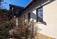 Charmantes Haus auf wunderbarem Grundstück