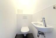 Wohnen am Wasser | Zwei-Zimmer-Wohnung mit Einbauküche und direktem Wasserblick