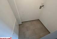 Helle 3-Zimmer-Wohnung mit schönem Ausblick - Geräumiges Wohnzimmer