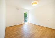 Licht. Blick. Hof - 3 Zimmer Wohnung mit großem Balkon und kleinem Garten