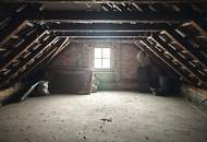 Sanierungsbedürftiges Haus mit Garten &amp; Ausbaupotenzial (Dachboden) zu verkaufen!