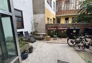 Wohnung mit Potential: Sanierungsbedürftige 2-Zimmer Wohnung nahe Augarten