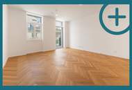 Kompakte Altbauwohnung mit Balkon
