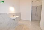 3.Zimmer-Erstbezug in Hofruhelage mit einer atemberaubenden Raumhöhe und Garten - sofort beziehbar in Nähe der U1 (Nettopreis). - WOHNTRAUM