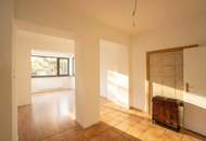 Teilsaniertes Wohnhaus mit viel Platz, Grünblick und Entwicklungspotenzial in Zentrumsnähe