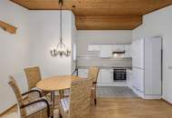 Dachgeschosswohnung mit schönem Bergblick