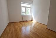 BERNHARDTSTALGASSE, unbefristete 96 m2 Altbau, Wohnküche, 3 Zimmer, Komplettküche, Wannenbad, gefördert, WG-geeignet