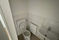 30 Minuten ins Stadtzentrum Wien: Sanierte Starterwohnung in Bad Vöslau in Ruhelage